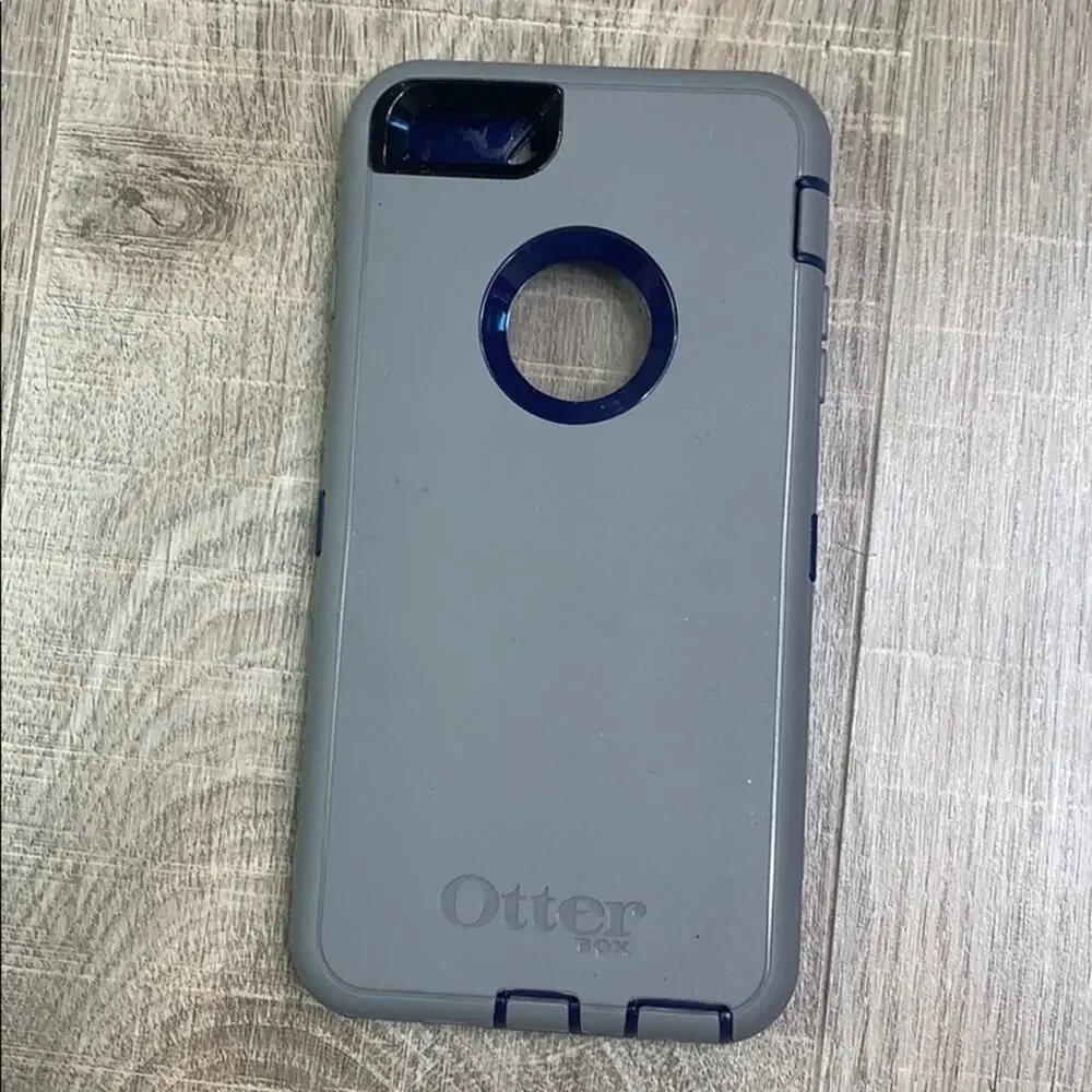 OTTERBOX iPhone 6 Plus Defender Case With Holster